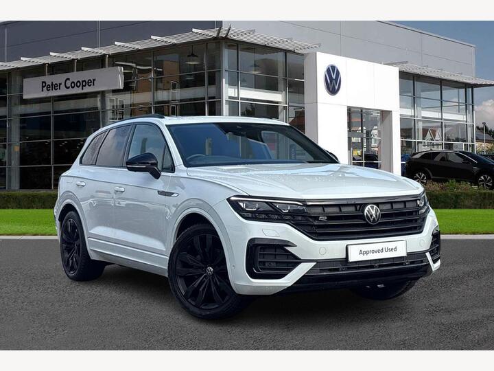 Volkswagen Touareg 3.0 TDI V6 Black Edition Tiptronic 4Motion Euro 6 (s/s) 5dr