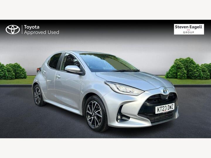 Toyota Yaris 1.5 VVT-h Design E-CVT Euro 6 (s/s) 5dr
