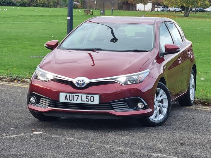 Toyota Auris 1.8 VVT-h Business Edition CVT Euro 6 (s/s) 5dr (Safety Sense)