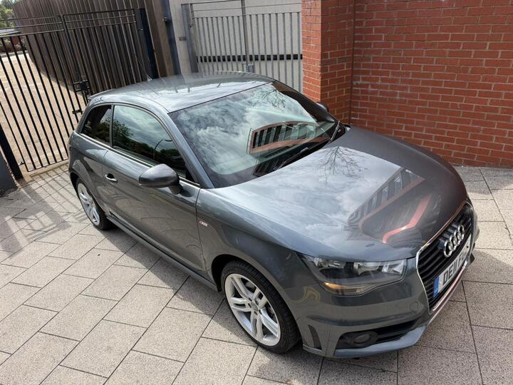 Audi A1 1.6 TDI S Line Euro 5 (s/s) 3dr