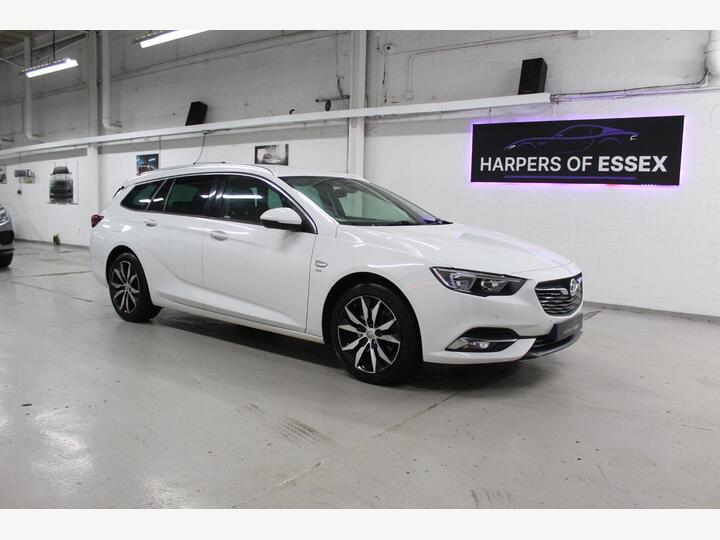 Vauxhall Insignia 2.0 Turbo D BlueInjection SRi Nav Sports Tourer Euro 6 (s/s) 5dr Vauxhall Insignia 2.0 Turbo D BlueInjection SRi Nav Sports Tourer Euro 6 (s/s) 5dr