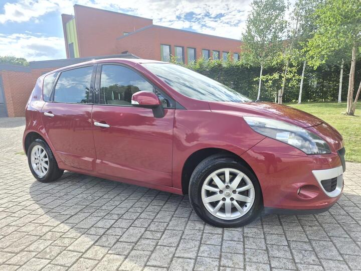 Renault Scenic 1.5 DCi Privilege TomTom Euro 5 5dr