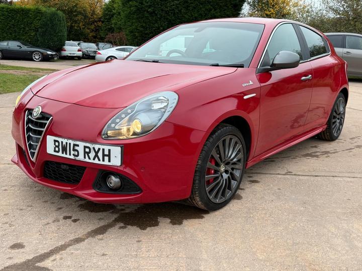 Alfa Romeo Giulietta 2.0 JTDM-2 QV Line Euro 5 (s/s) 5dr