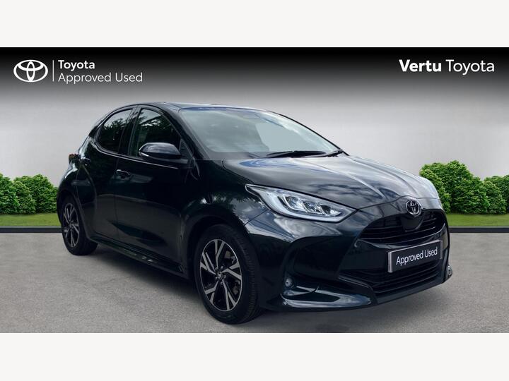 Toyota Yaris 1.5 VVT-h Design E-CVT Euro 6 (s/s) 5dr