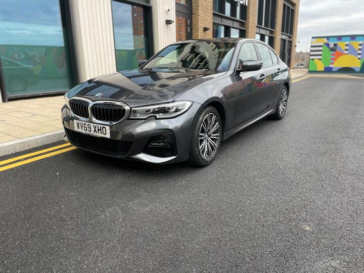 BMW 3 Series 2.0 330e 12kWh M Sport Auto Euro 6 (s/s) 4dr BMW 3 Series 2.0 330e 12kWh M Sport Auto Euro 6 (s/s) 4dr