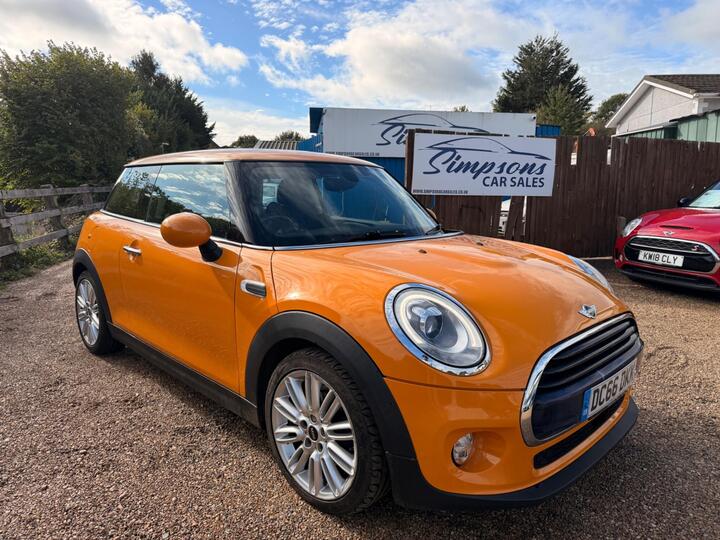 MINI Hatch 1.5 Cooper Auto Euro 6 (s/s) 3dr