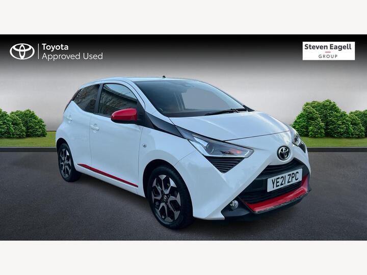 Toyota AYGO 1.0 VVT-i X-trend X-shift Euro 6 5dr (Safety Sense) Toyota AYGO 1.0 VVT-i X-trend X-shift Euro 6 5dr (Safety Sense)