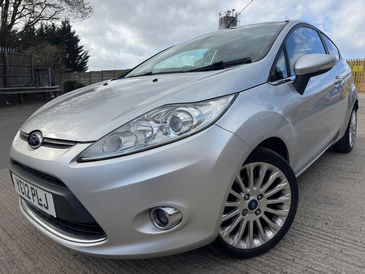 Ford FIESTA 1.4 Titanium 3dr