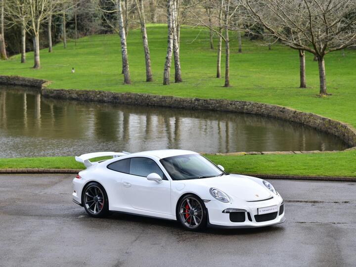 Porsche 911 3.8 991 GT3 PDK Euro 6 2dr