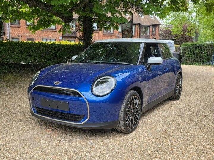 MINI Electric Cooper E 40.7kWh Exclusive Auto 3dr
