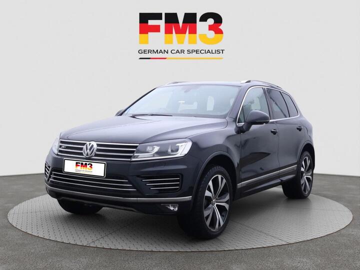 Volkswagen TOUAREG 3.0 TDI V6 BlueMotion Tech R-Line Tiptronic 4WD Euro 6 (s/s) 5dr