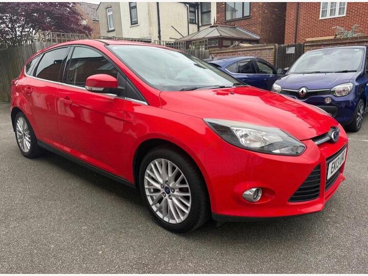 Ford Focus 1.0T EcoBoost Zetec Euro 5 (s/s) 5dr