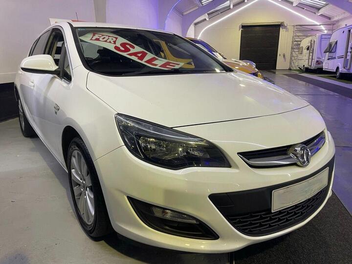Vauxhall Astra 1.4 16v Excite Euro 5 5dr