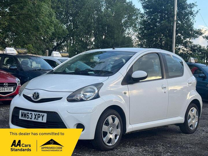 Toyota AYGO 1.0 VVT-i Move MultiMode Euro 5 5dr