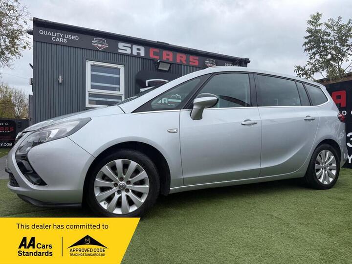 Vauxhall Zafira Tourer 1.6 CDTi EcoFLEX Tech Line Euro 6 (s/s) 5dr Vauxhall Zafira Tourer 1.6 CDTi EcoFLEX Tech Line Euro 6 (s/s) 5dr