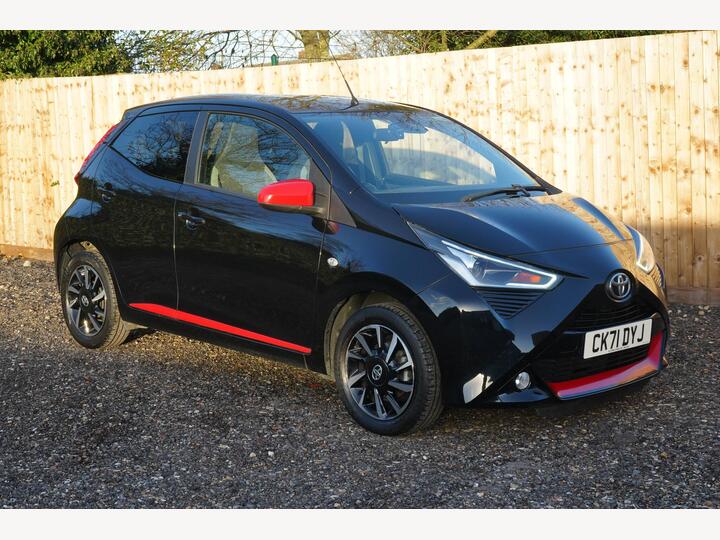 Toyota AYGO 1.0 VVT-i X-trend X-shift Euro 6 5dr (Safety Sense)