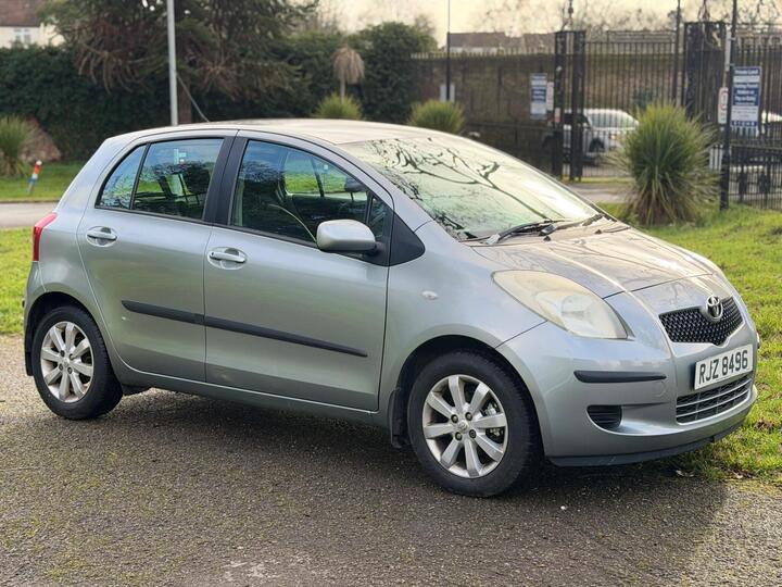 Toyota Yaris 1.3 VVT-i Zinc 5dr