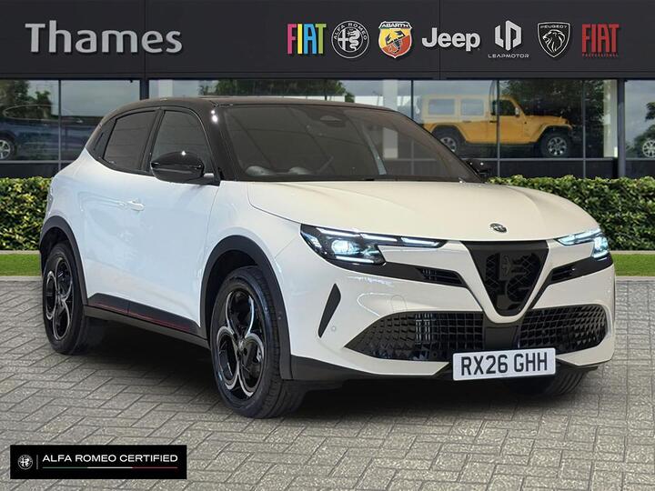 Alfa Romeo Junior 1.2 MHEV Ibrida E-DCT Euro 6 (s/s) 5dr Alfa Romeo Junior 1.2 MHEV Ibrida E-DCT Euro 6 (s/s) 5dr