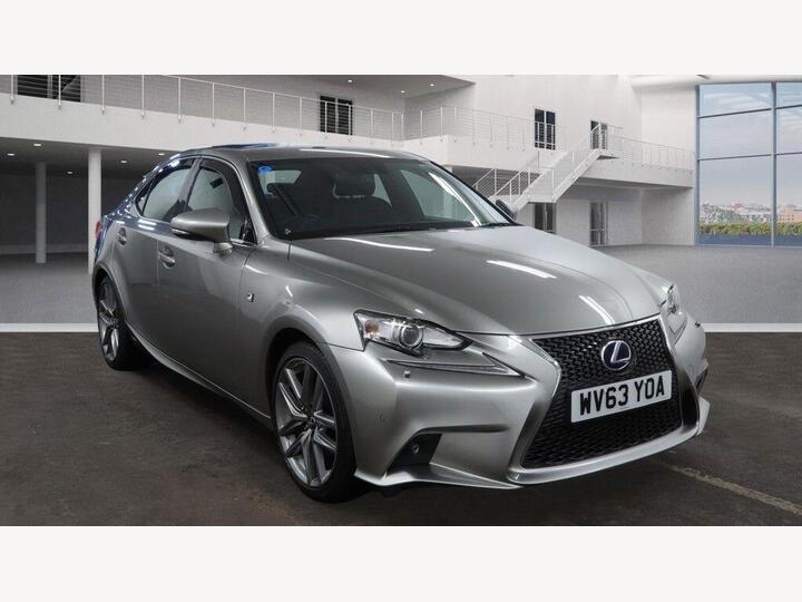 Lexus IS 2.5 300h F Sport E-CVT Euro 5 (s/s) 4dr