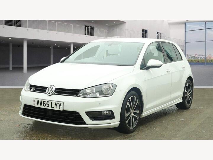 Volkswagen Golf 1.4 TSI BlueMotion Tech ACT R-Line Euro 6 (s/s) 5dr Volkswagen Golf 1.4 TSI BlueMotion Tech ACT R-Line Euro 6 (s/s) 5dr