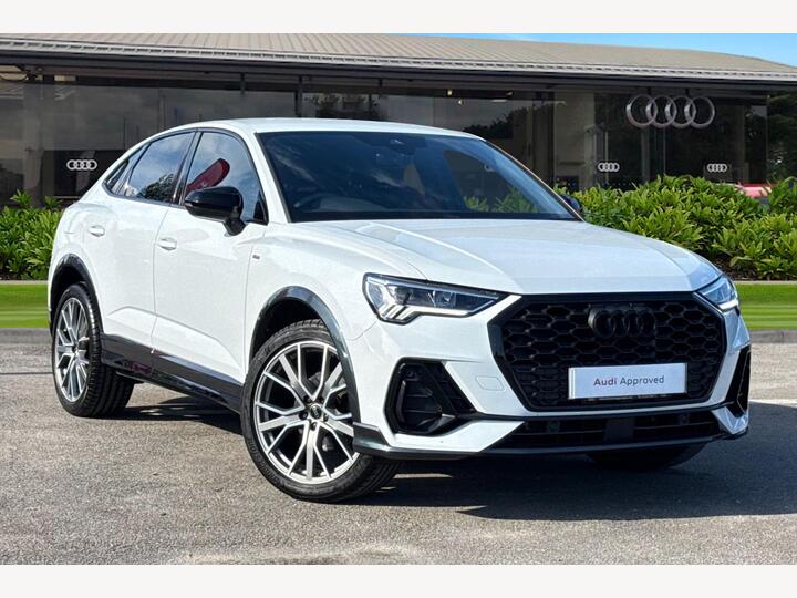 Audi Q3 Sportback 1.5 TFSI CoD 35 Black Edition Sportback S Tronic Euro 6 (s/s) 5dr