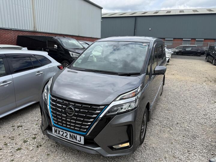 Nissan Serena Fuly Hybrid 1.2 Automatic 7 Seat Uber XL