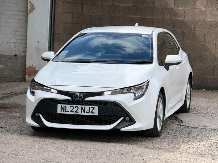 Toyota Corolla 1.8 VVT-h Icon Tech CVT Euro 6 (s/s) 5dr