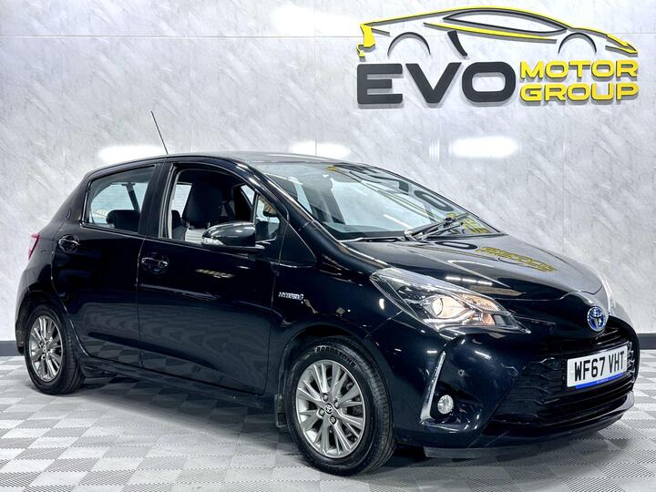 Toyota YARIS 1.5 VVT-h Icon Tech E-CVT Euro 6 (s/s) 5dr