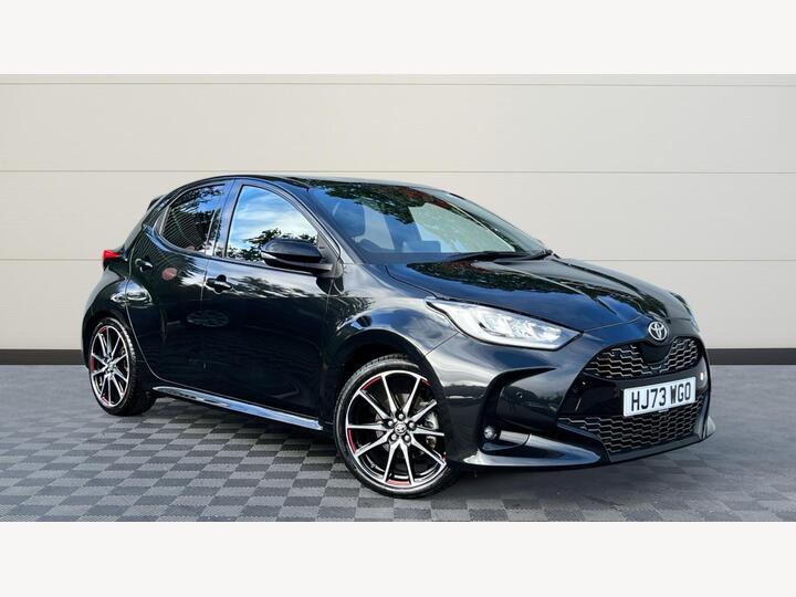 Toyota Yaris 1.5 VVT-h GR SPORT E-CVT Euro 6 (s/s) 5dr