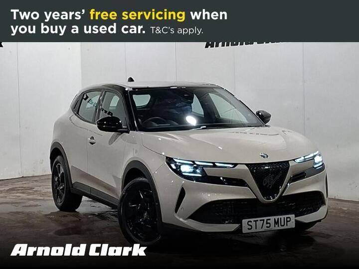 Alfa Romeo Junior 1.2 MHEV Ibrida E-DCT Euro 6 (s/s) 5dr