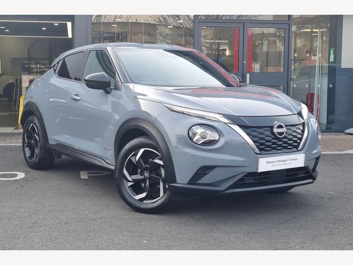 Nissan Juke 1.6 N-Connecta Auto Euro 6 5dr Nissan Juke 1.6 N-Connecta Auto Euro 6 5dr