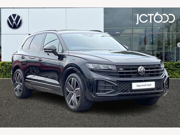 Volkswagen Touareg 3.0 TDI V6 Black Edition SUV 5dr Diesel Tiptronic 4Motion Euro 6 (s/s) (231 Ps) Volkswagen Touareg 3.0 TDI V6 Black Edition SUV 5dr Diesel Tiptronic 4Motion Euro 6 (s/s) (231 Ps)