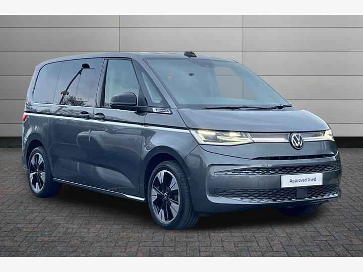 Volkswagen Multivan 2.0 TDI Style DSG Euro 6 (s/s) 5dr Volkswagen Multivan 2.0 TDI Style DSG Euro 6 (s/s) 5dr