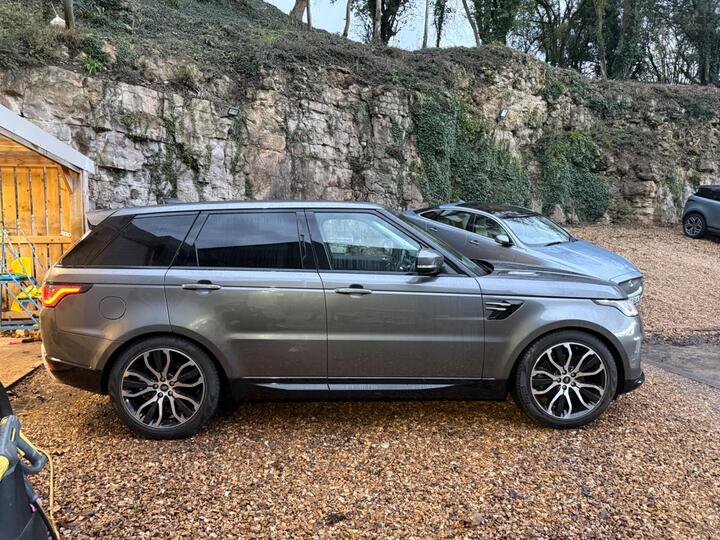 Land Rover Range Rover Sport 3.0 SD V6 HSE Auto 4WD Euro 6 (s/s) 5dr Land Rover Range Rover Sport 3.0 SD V6 HSE Auto 4WD Euro 6 (s/s) 5dr