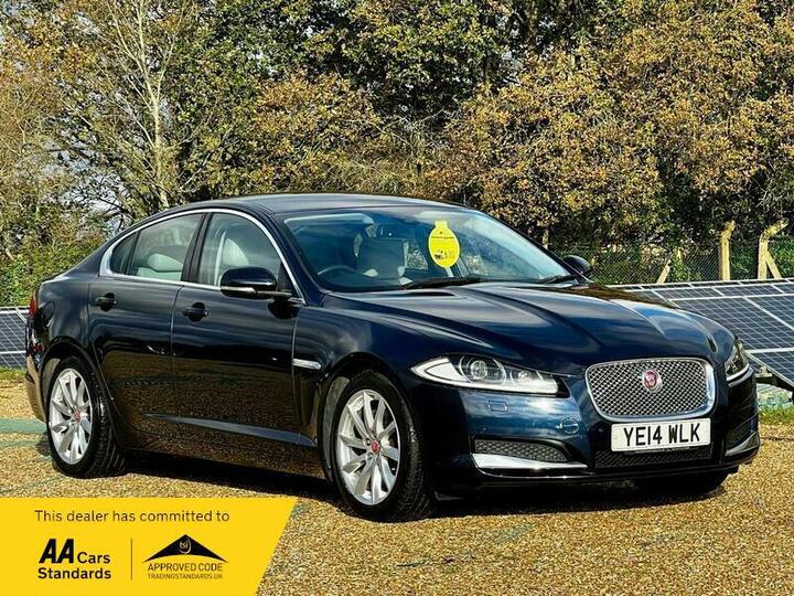 Jaguar XF 2.2d Premium Luxury Auto Euro 5 (s/s) 4dr