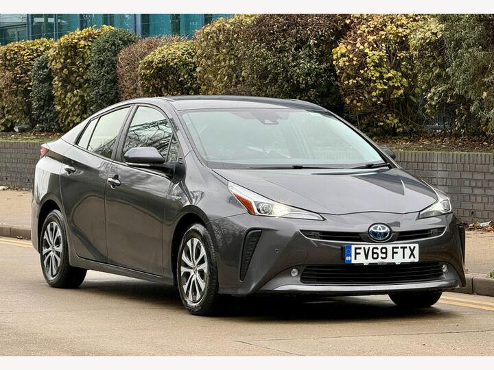 Toyota Prius 1.8 VVT-h Excel CVT Euro 6 (s/s) 5dr (15in Alloy)