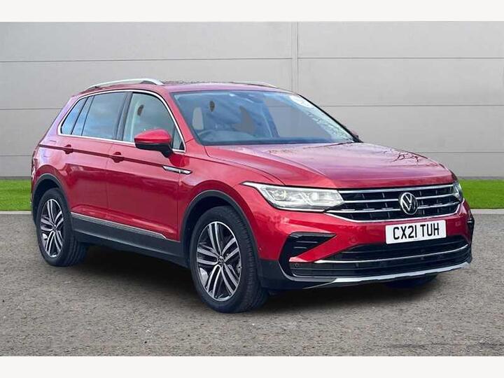 Volkswagen Tiguan 1.5 TSI Elegance DSG Euro 6 (s/s) 5dr Volkswagen Tiguan 1.5 TSI Elegance DSG Euro 6 (s/s) 5dr