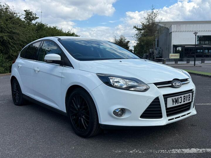 Ford Focus 1.0T EcoBoost Zetec Euro 5 (s/s) 5dr