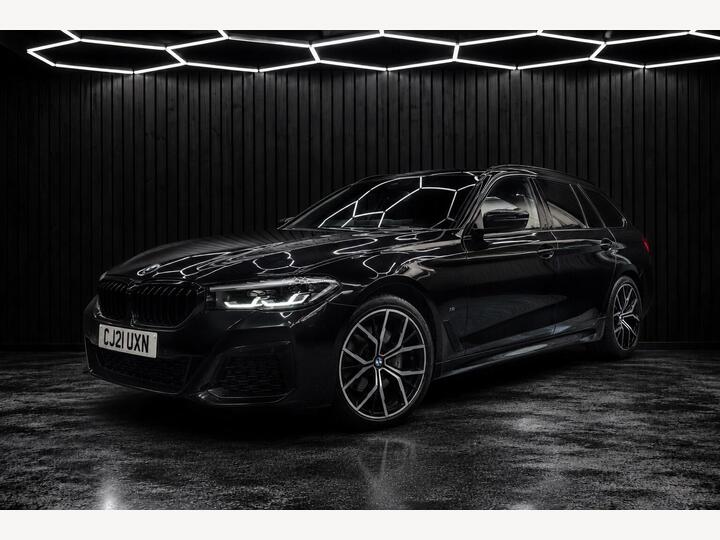BMW 5 Series 2.0 520i MHT M Sport Touring Steptronic Euro 6 (s/s) 5dr BMW 5 Series 2.0 520i MHT M Sport Touring Steptronic Euro 6 (s/s) 5dr