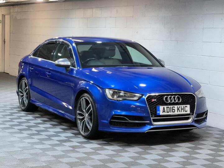 Audi S3 2.0 TFSI S Tronic Quattro Euro 6 (s/s) 4dr (Nav)