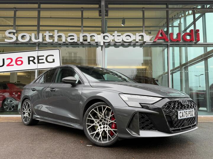 Audi RS3 2.5 TFSI Carbon Vorsprung S Tronic Quattro Euro 6 (s/s) 4dr