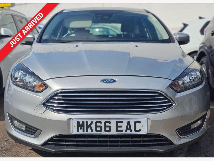 Ford FOCUS 1.0T EcoBoost Titanium Auto Euro 6 (s/s) 5dr