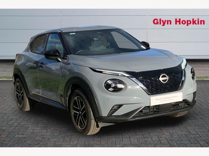 Nissan Juke 1.6 N-Connecta Auto Euro 6 5dr Nissan Juke 1.6 N-Connecta Auto Euro 6 5dr