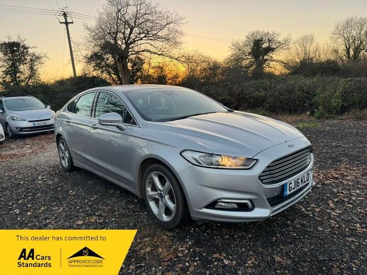 Ford Mondeo 2.0 TDCi Titanium Euro 6 (s/s) 5dr