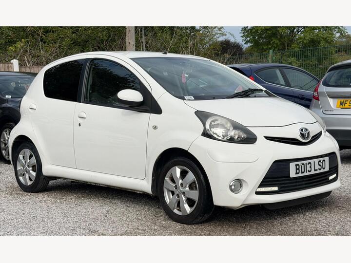Toyota AYGO 1.0 VVT-i Fire Euro 5 5dr