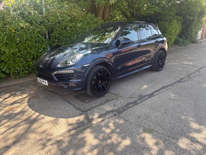 Porsche Cayenne 3.0 TD V6 Tiptronic 4WD Euro 5 (s/s) 5dr Porsche Cayenne 3.0 TD V6 Tiptronic 4WD Euro 5 (s/s) 5dr