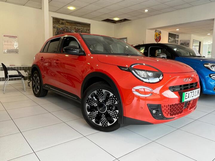 Fiat 600e 54kWh La Prima Auto 5dr