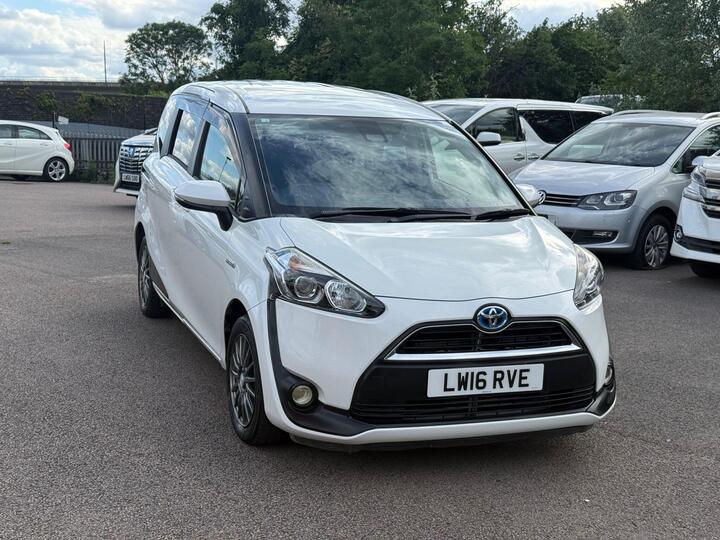 Toyota Sienta N/A Toyota Sienta N/A