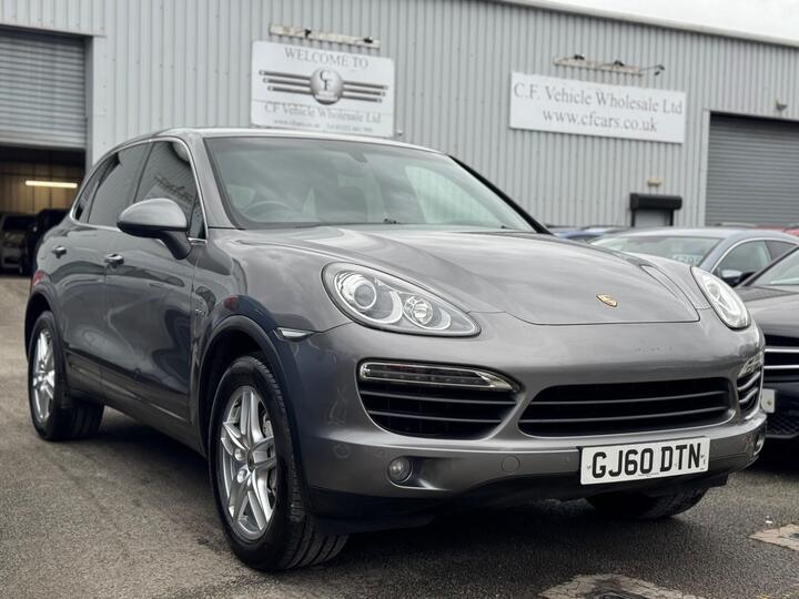 Porsche Cayenne 3.0h V6 S TiptronicS 4WD Euro 5 (s/s) 5dr