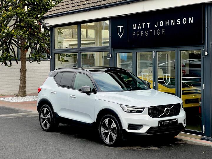 Volvo XC40 1.5h T4 Recharge 10.7kWh R-Design Auto Euro 6 (s/s) 5dr